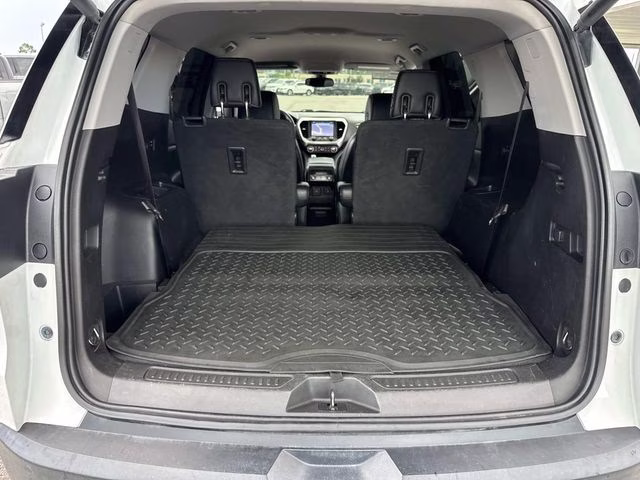 2019 Summit White GMC Acadia SLT-1 FWD SUV