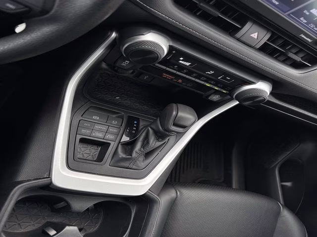 2021 Silver Sky Metallic Toyota RAV4 LE AWD SUV