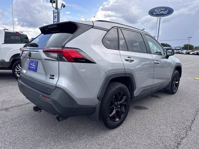 2021 Silver Sky Metallic Toyota RAV4 LE AWD SUV