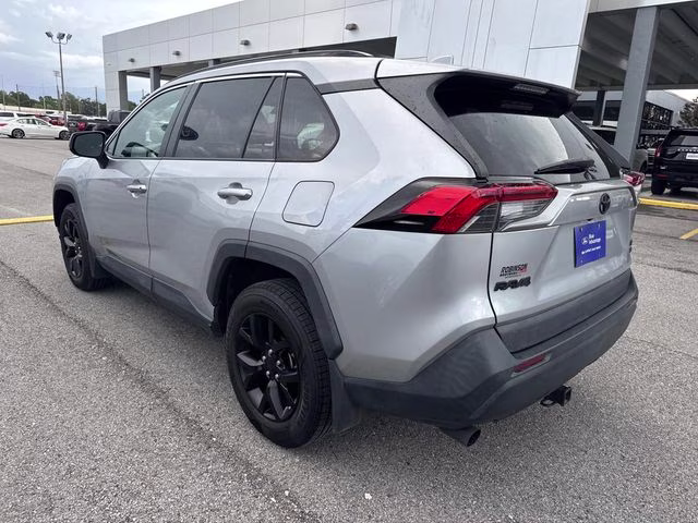 2021 Silver Sky Metallic Toyota RAV4 LE AWD SUV