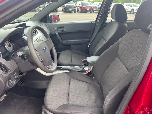 2010 Red Ford Focus SE FWD Sedan