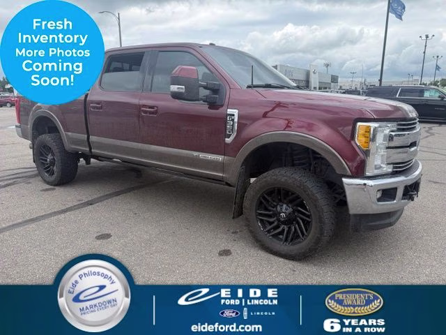 2017 Bronze Fire Metallic Ford Super Duty F-350 SRW Lariat 4X4 Truck