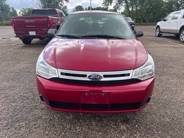 2010 Red Ford Focus SE FWD Sedan