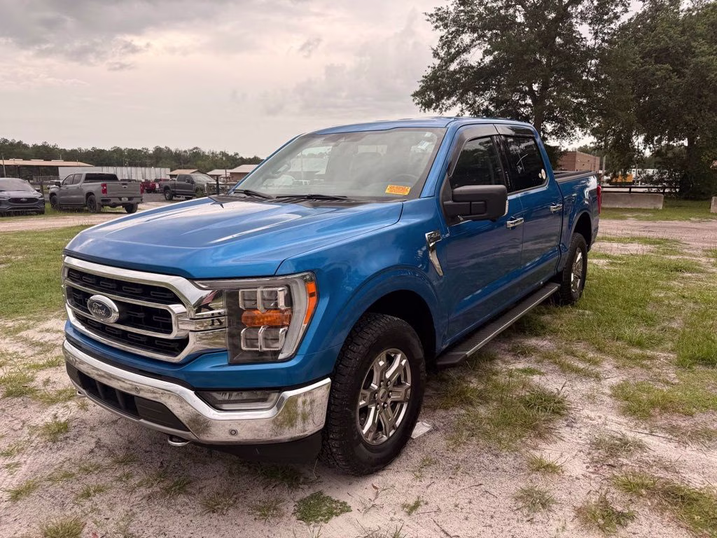 2021 Blue Metallic Ford F-150 XLT 4X4 Truck