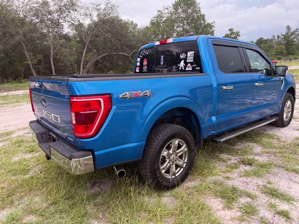 2021 Blue Metallic Ford F-150 XLT 4X4 Truck