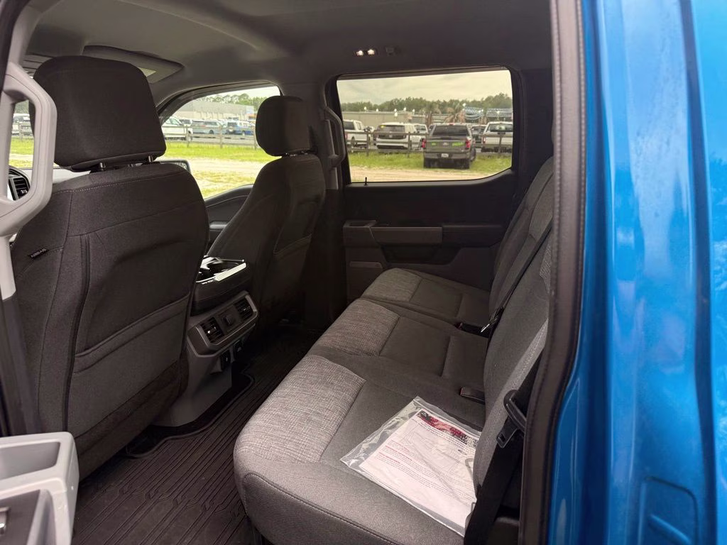 2021 Blue Metallic Ford F-150 XLT 4X4 Truck