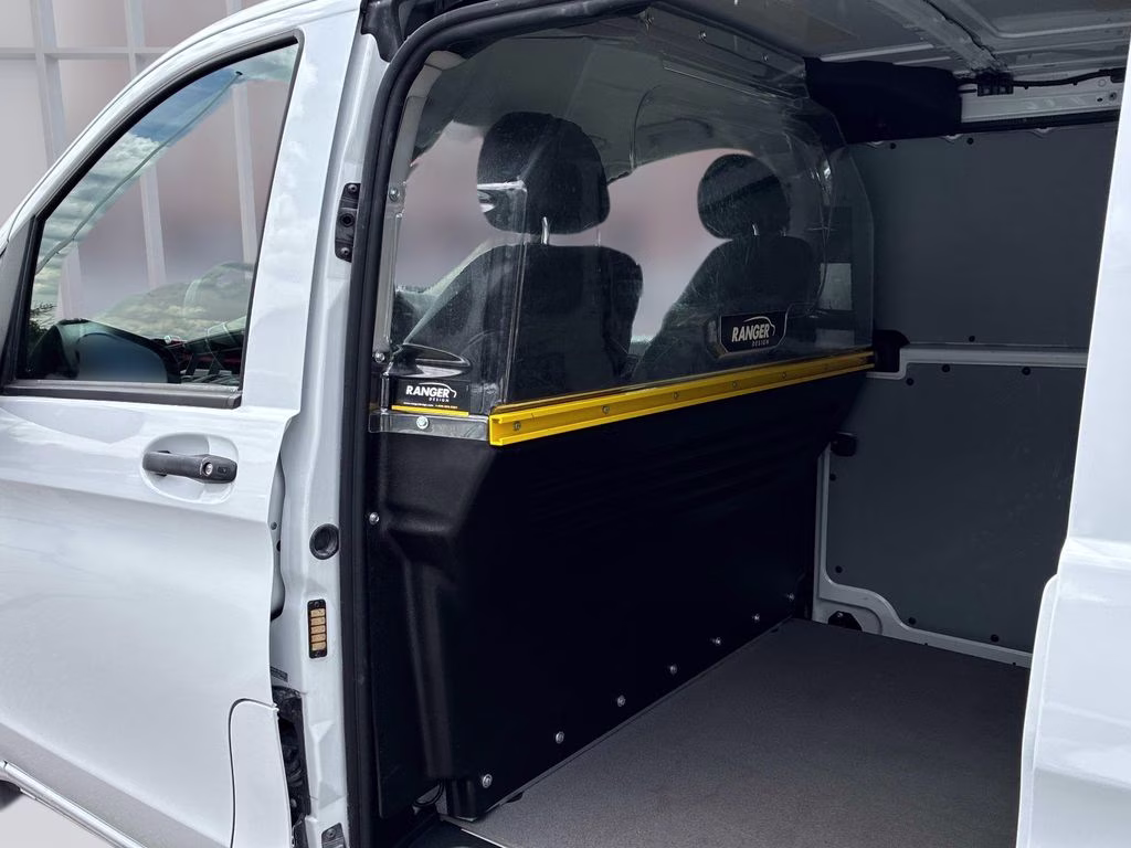 2021 White Mercedes-Benz Metris Cargo RWD Van