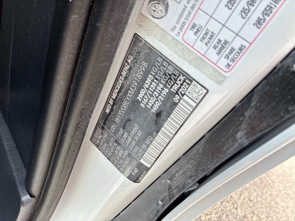 2021 White Mercedes-Benz Metris Cargo RWD Van
