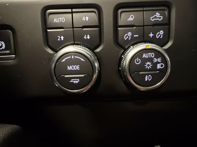 2025 Summit White GMC Sierra 1500 AT4 4X4 Truck