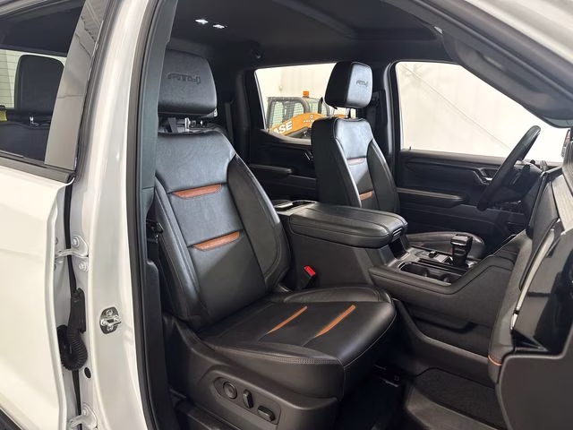 2025 Summit White GMC Sierra 1500 AT4 4X4 Truck