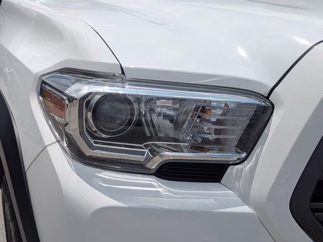 2022 White Toyota Tacoma TRD Off-Road RWD Truck