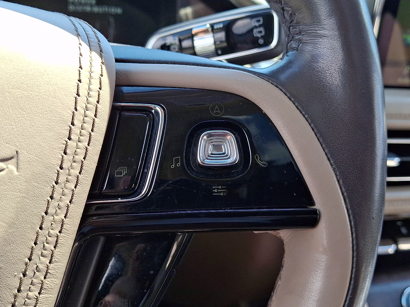 2022 Silver Radiance Metallic Clearcoat - JS Lincoln Aviator Reserve AWD