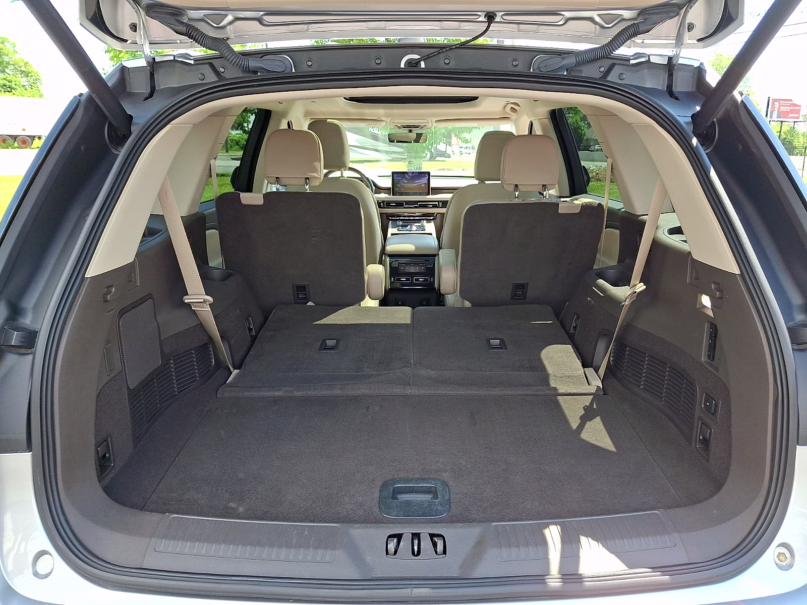 2022 Silver Radiance Metallic Clearcoat - JS Lincoln Aviator Reserve AWD