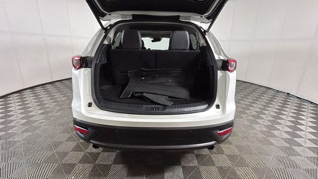 2022 Snowflake White Pearl Mica Mazda CX-9 Touring Plus AWD SUV