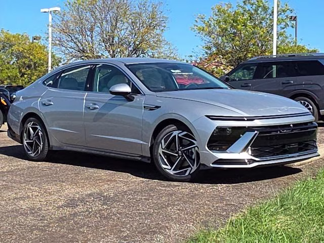 2026 Aero Silver Hyundai Sonata SEL Sport AWD Sedan
