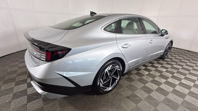 2026 Aero Silver Hyundai Sonata SEL Sport AWD Sedan