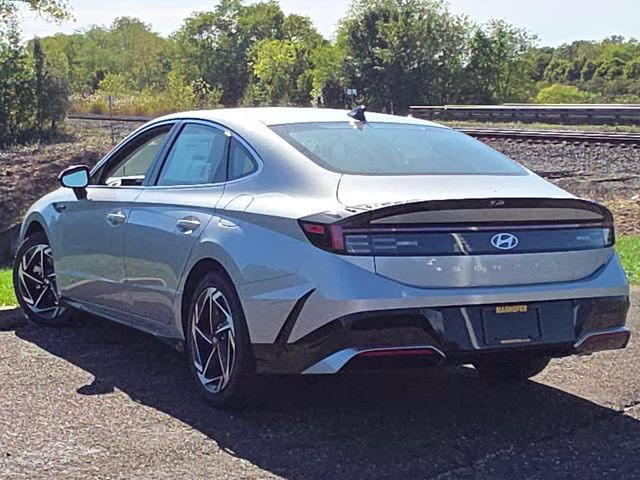2026 Aero Silver Hyundai Sonata SEL Sport AWD Sedan