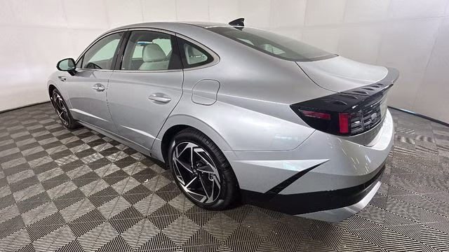 2026 Aero Silver Hyundai Sonata SEL Sport AWD Sedan