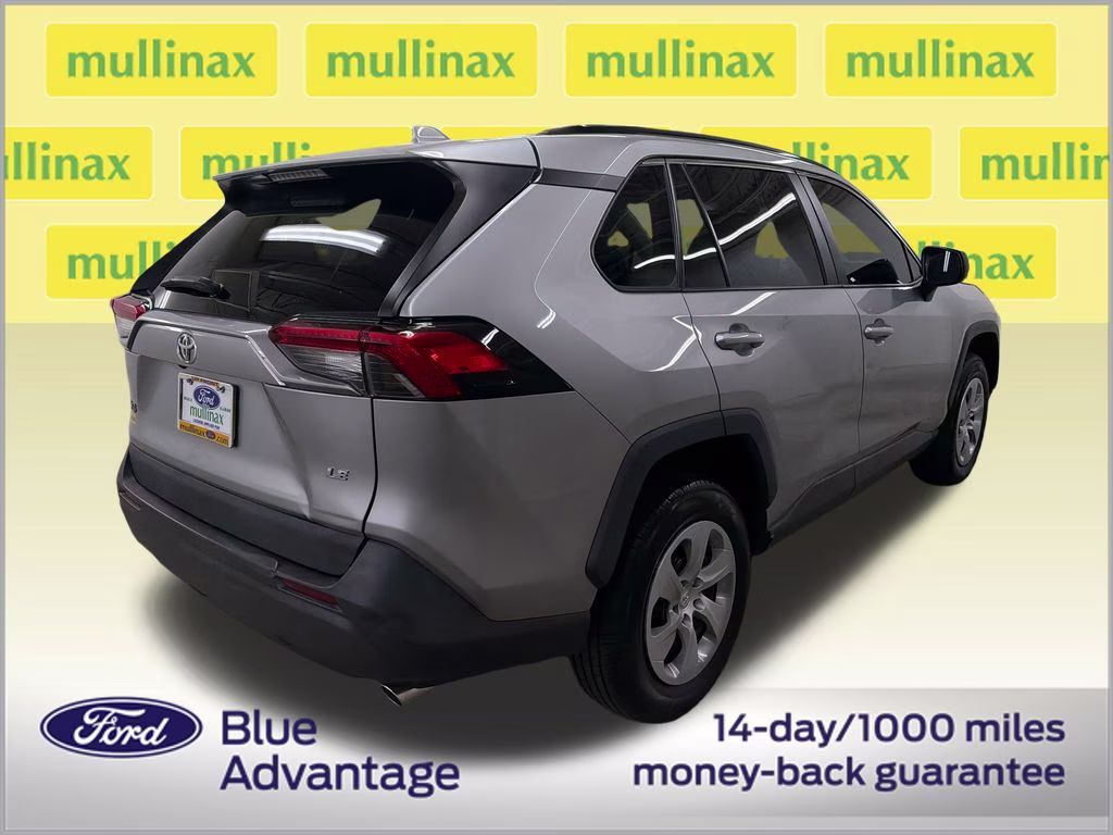 2020 Silver Sky Metallic Toyota RAV4 LE FWD SUV