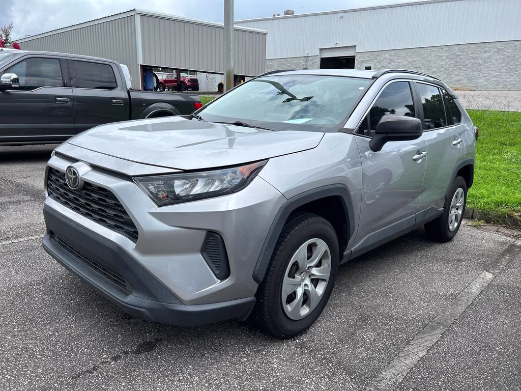 2020 Silver Sky Metallic Toyota RAV4 LE FWD SUV