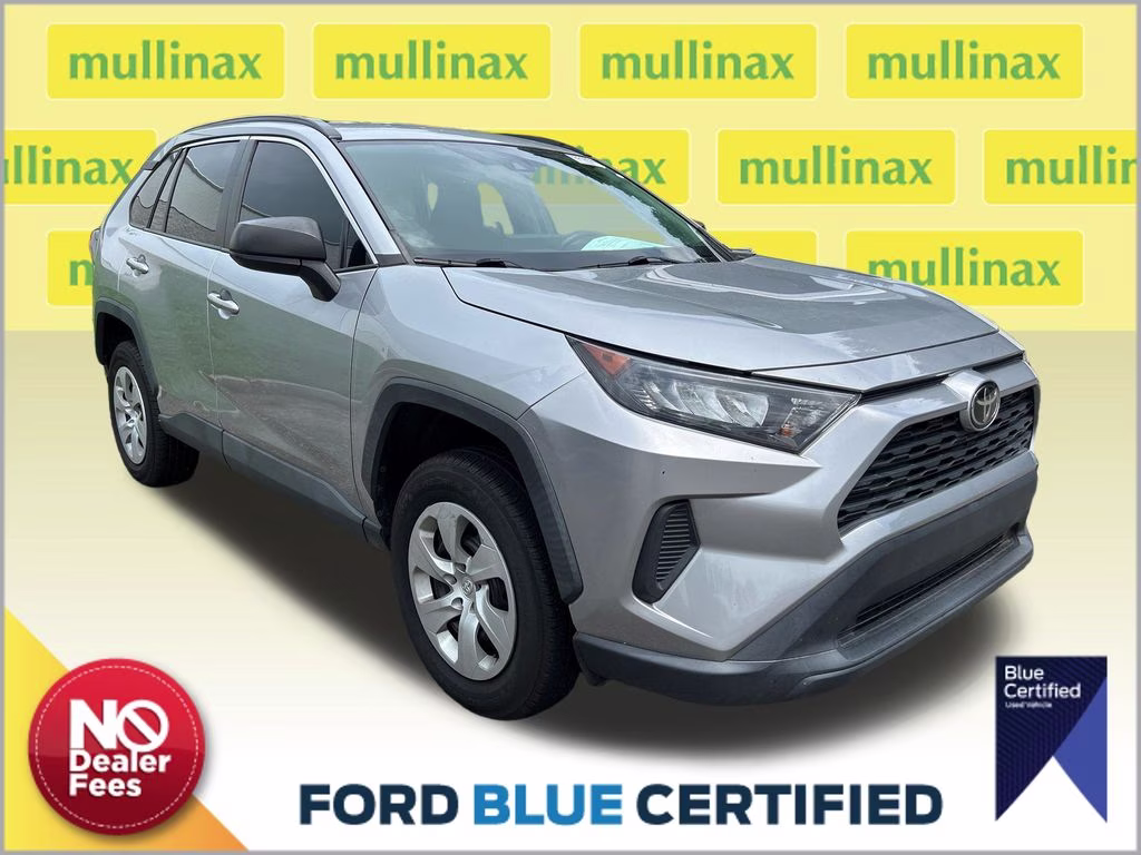 2020 Silver Sky Metallic Toyota RAV4 LE FWD SUV