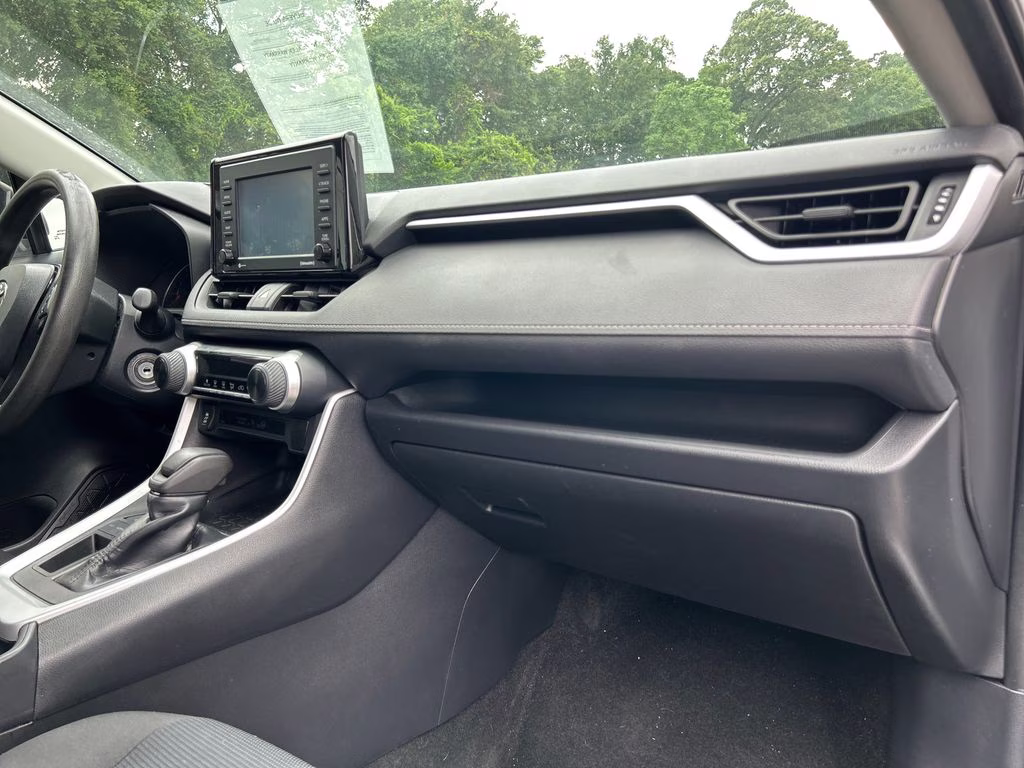 2020 Silver Sky Metallic Toyota RAV4 LE FWD SUV