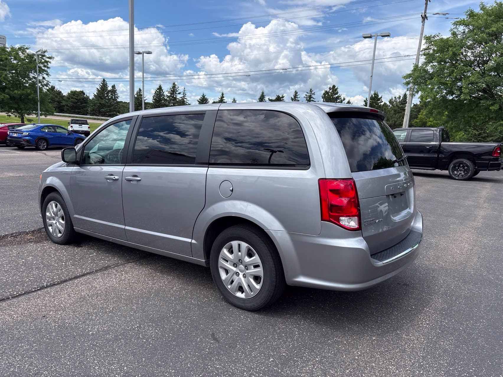2018 Billet Silver Metallic Clearcoat Dodge Grand Caravan SE FWD Van