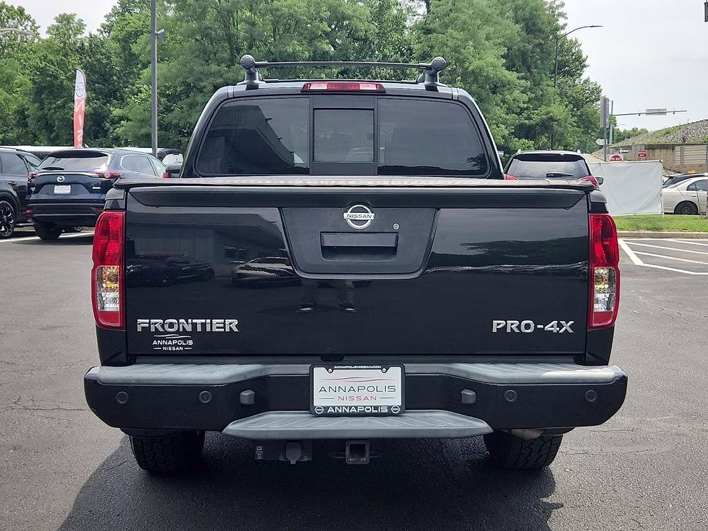 2020 Magnetic Black Pearl Nissan Frontier PRO-4X 4X4 Truck