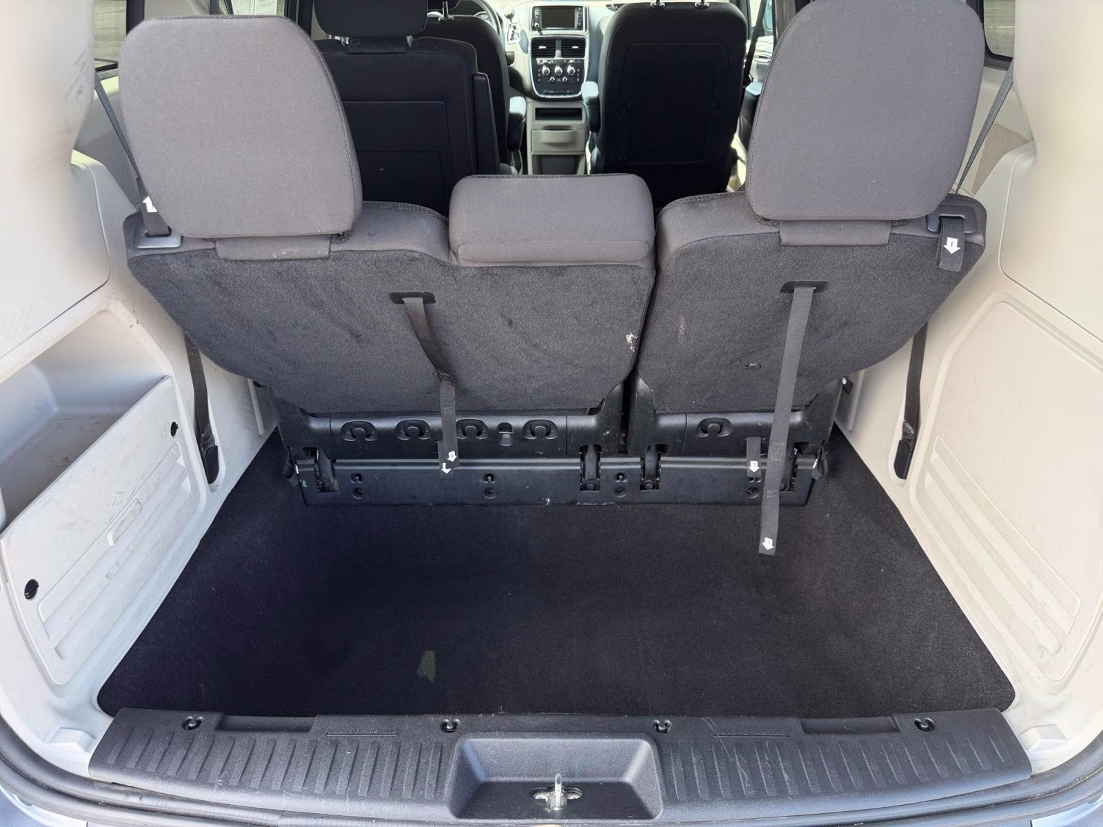 2018 Billet Silver Metallic Clearcoat Dodge Grand Caravan SE FWD Van