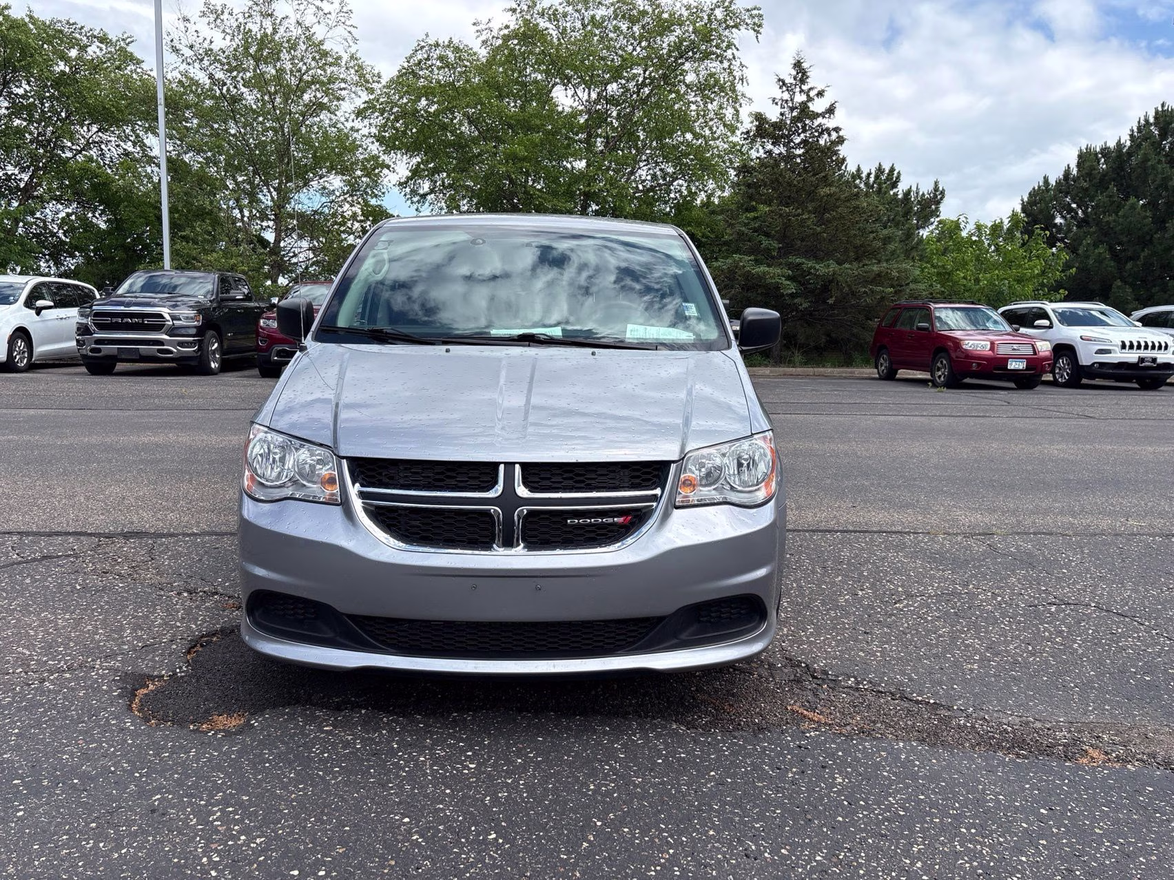2018 Billet Silver Metallic Clearcoat Dodge Grand Caravan SE FWD Van