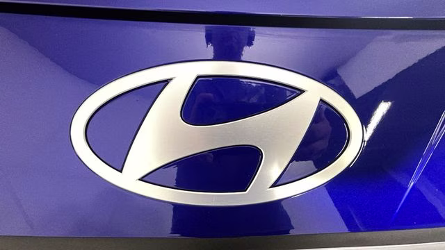2025 Intense Blue Hyundai Elantra Hybrid SEL Sport FWD Sedan