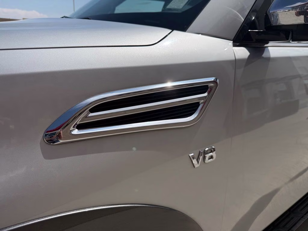 2020 Brilliant Silver Metallic Nissan Armada SL 4X4 SUV