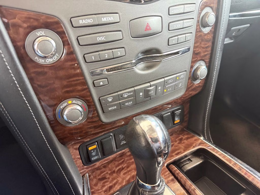2020 Brilliant Silver Metallic Nissan Armada SL 4X4 SUV