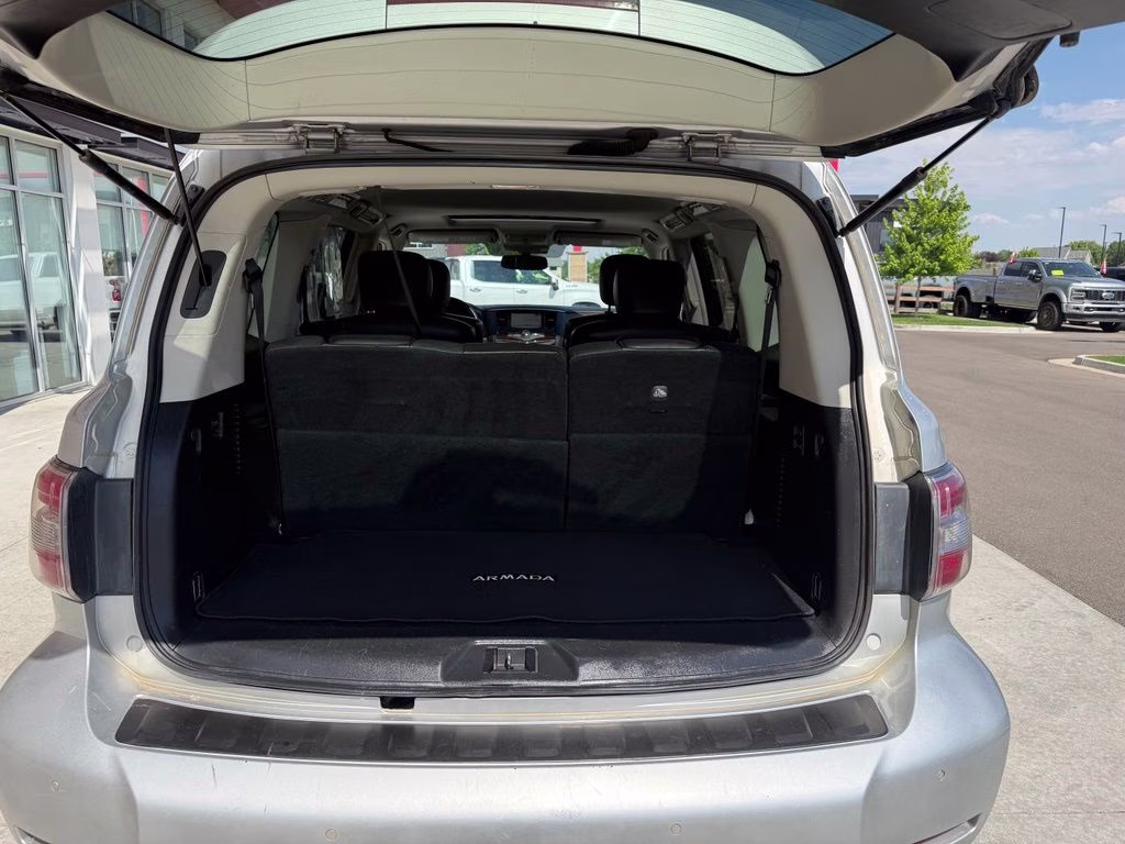 2020 Brilliant Silver Metallic Nissan Armada SL 4X4 SUV