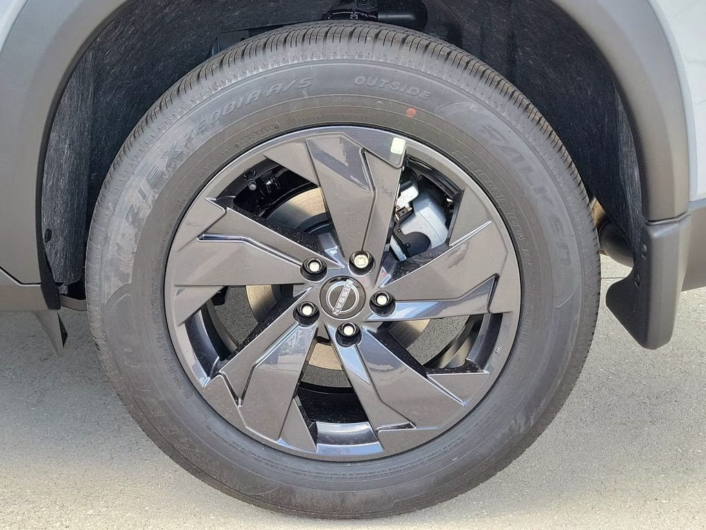 2026 Boulder Gray Pearl Nissan Rogue SV FWD SUV