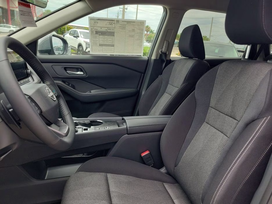 2026 Boulder Gray Pearl Nissan Rogue SV FWD SUV