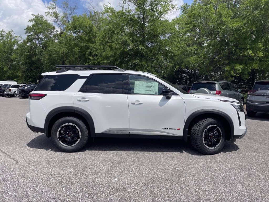 2026 Everest White Pearl Tricoat Nissan Pathfinder Rock Creek 4X4 SUV
