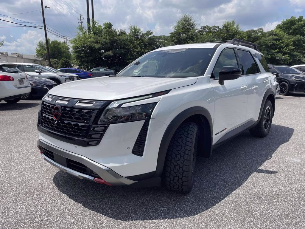 2026 Everest White Pearl Tricoat Nissan Pathfinder Rock Creek 4X4 SUV