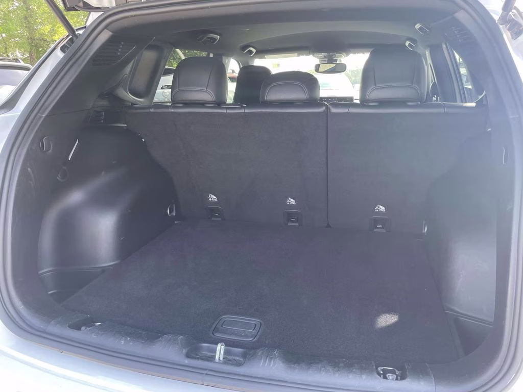 2025 Bright White Clearcoat Jeep Compass Limited 4X4 SUV