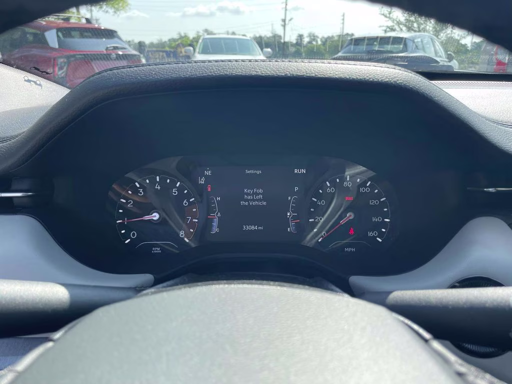 2025 Bright White Clearcoat Jeep Compass Limited 4X4 SUV