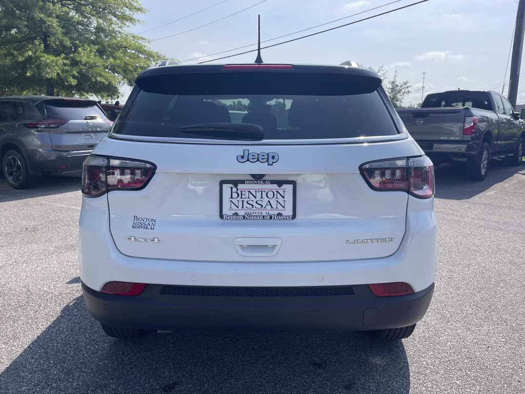 2025 Bright White Clearcoat Jeep Compass Limited 4X4 SUV