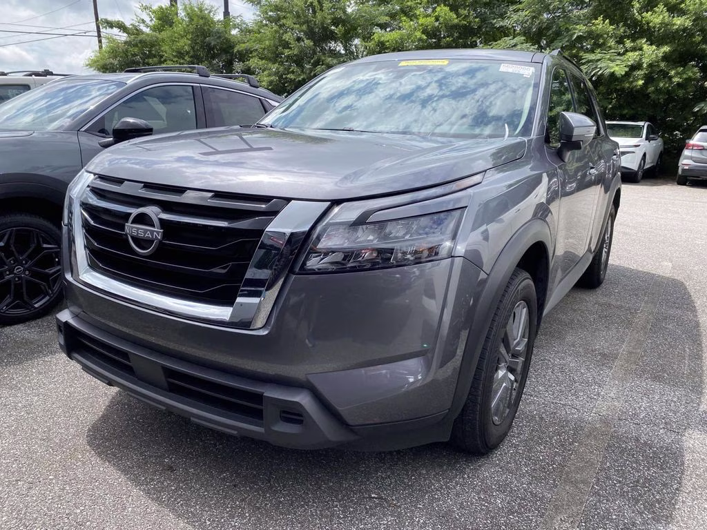 2025 Gun Metallic Nissan Pathfinder SV FWD SUV