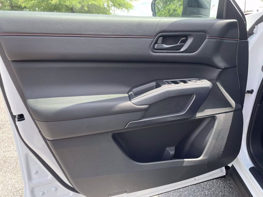 2026 Everest White Pearl Tricoat Nissan Pathfinder Rock Creek 4X4 SUV