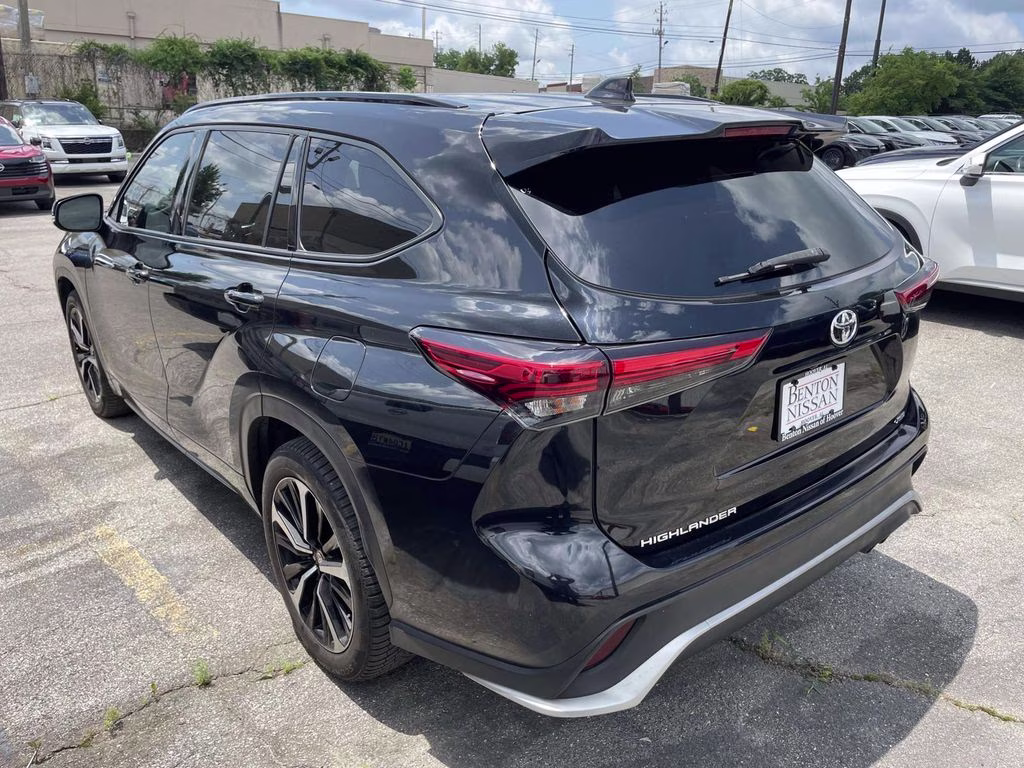 2021 Midnight Black Metallic Toyota Highlander XSE FWD SUV