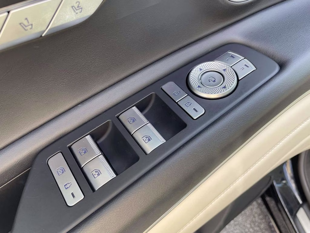 2024 Vik Black Genesis GV80 2.5T AWD SUV