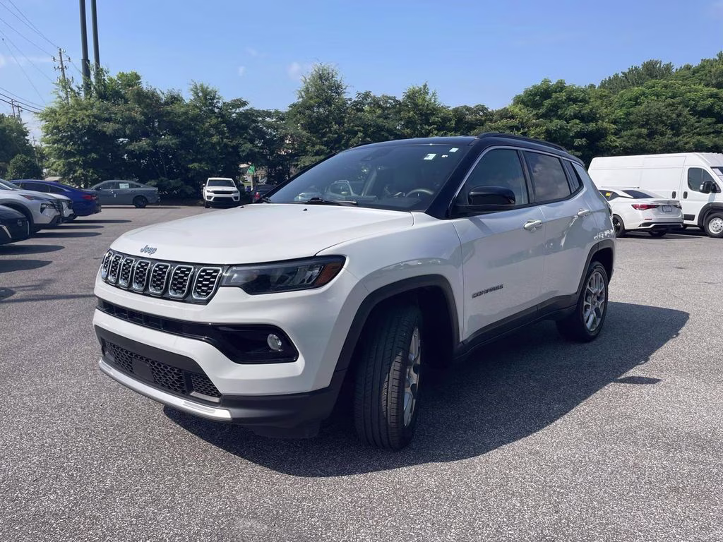 2025 Bright White Clearcoat Jeep Compass Limited 4X4 SUV