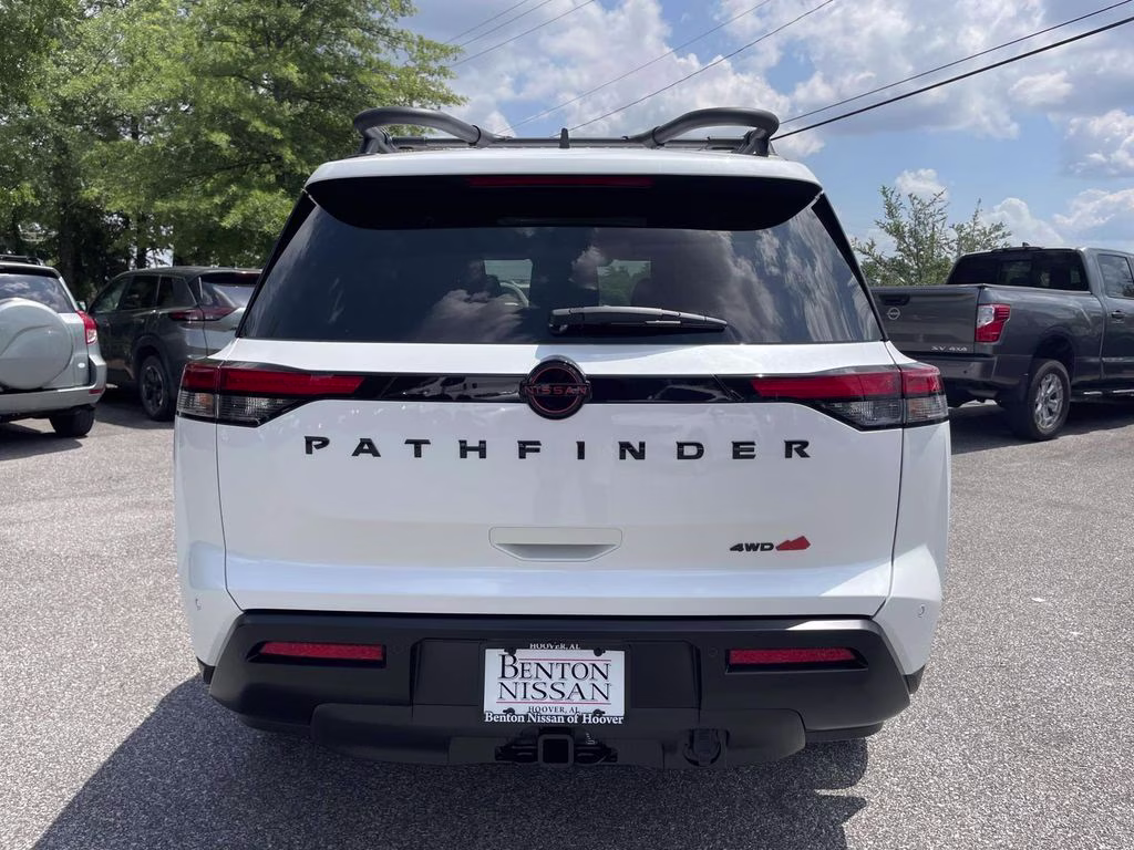 2026 Everest White Pearl Tricoat Nissan Pathfinder Rock Creek 4X4 SUV