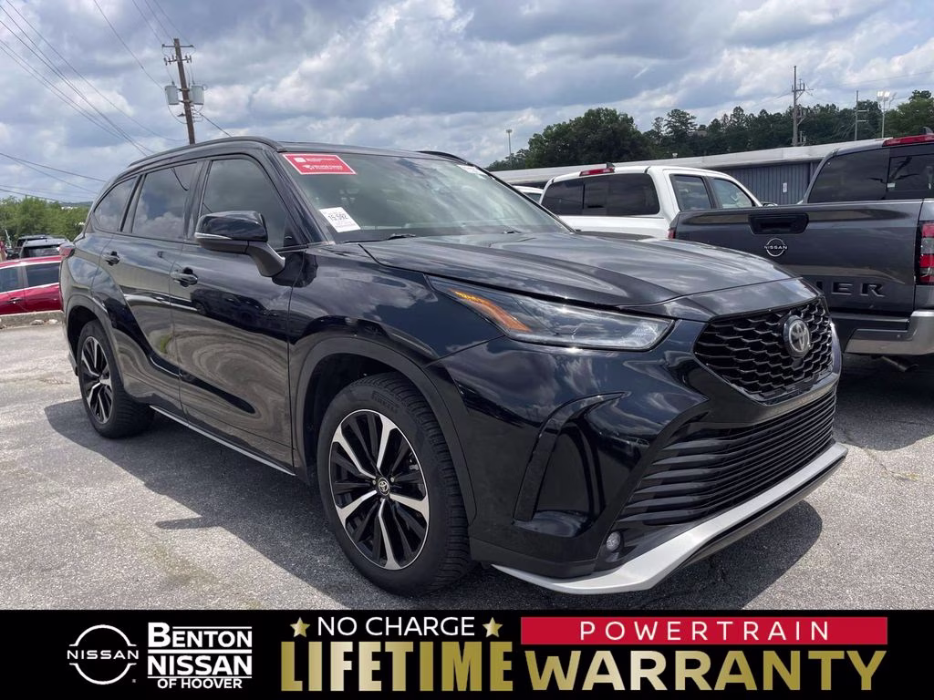 2021 Midnight Black Metallic Toyota Highlander XSE FWD SUV