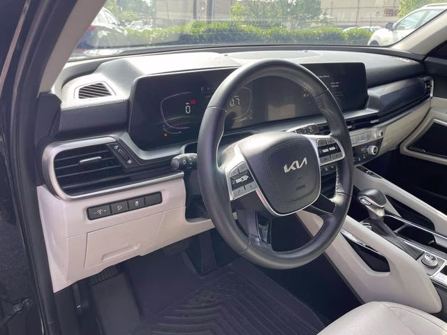 2023 Ebony Black Kia Telluride S FWD SUV