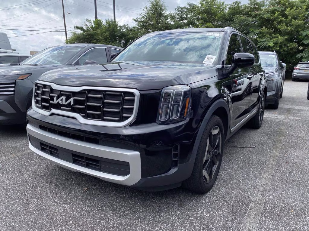 2023 Ebony Black Kia Telluride S FWD SUV
